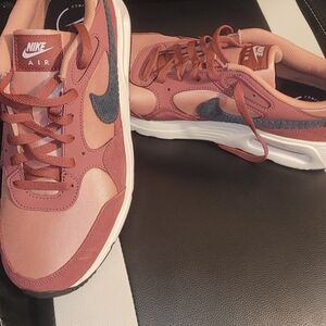 Nike Air Women's Sneakers in Two Toned Pink Black NIKE Logo White Soles